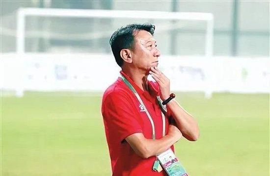 楼上的小女孩